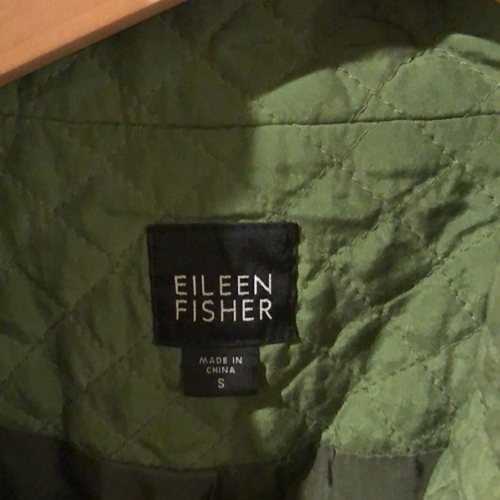 Eileen Fisher green silk zip up jacket - Picture 3 of 9